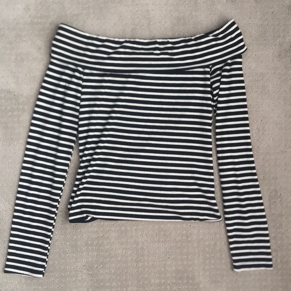 Off the shoulder long sleeve cut off body suit